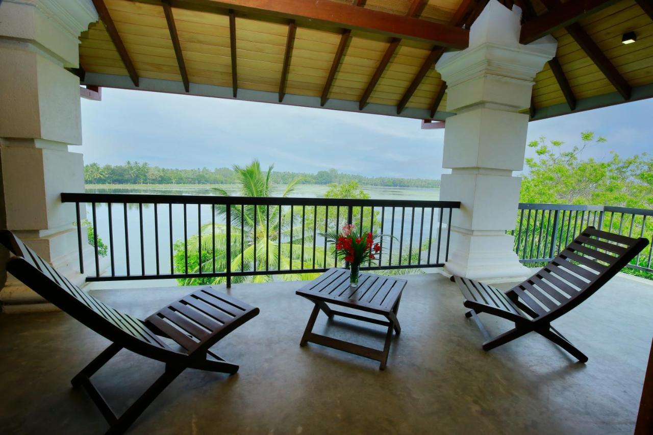 Diya Dahara Lake Resort Yala Dış mekan fotoğraf