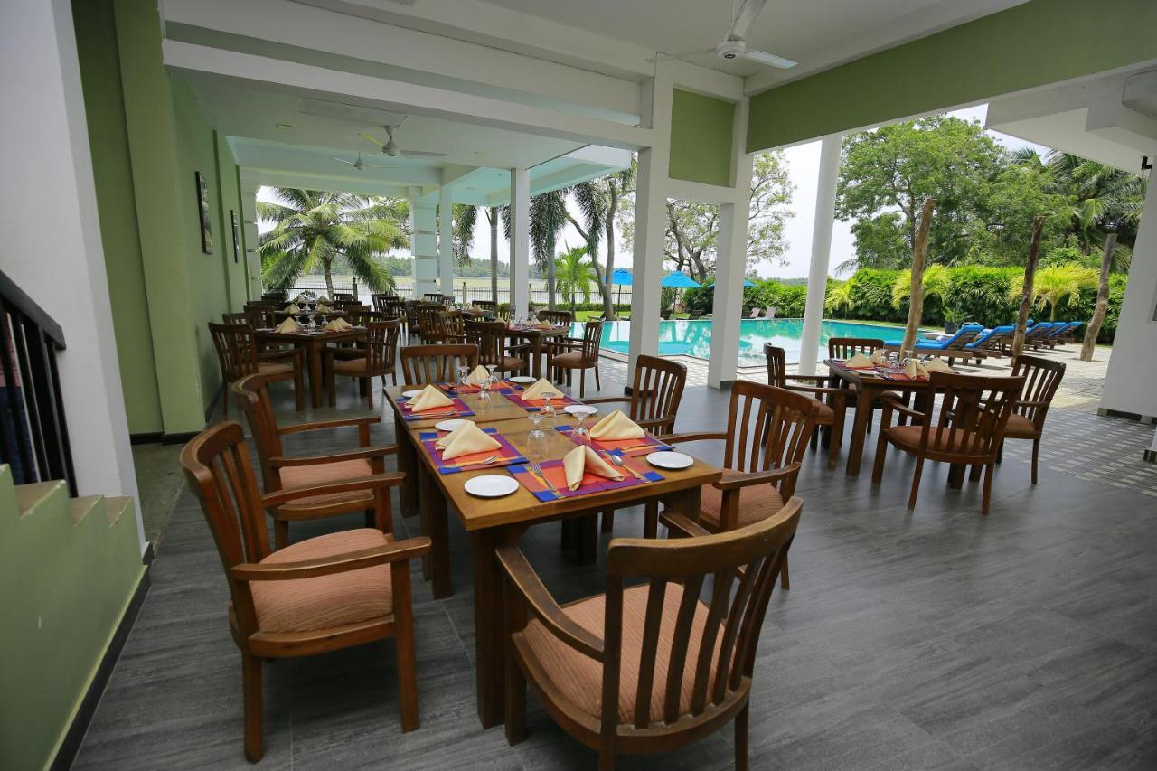 Diya Dahara Lake Resort Yala Dış mekan fotoğraf