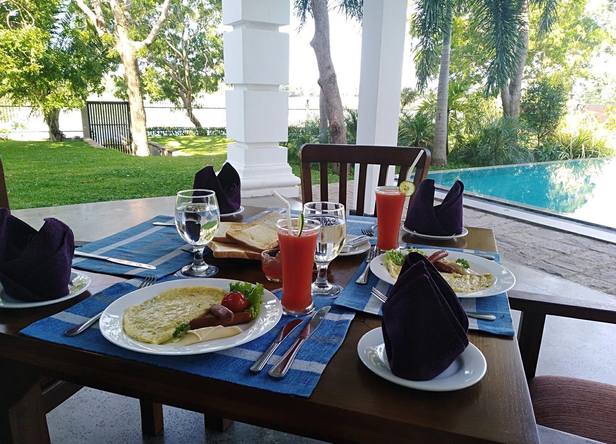 Diya Dahara Lake Resort Yala Dış mekan fotoğraf