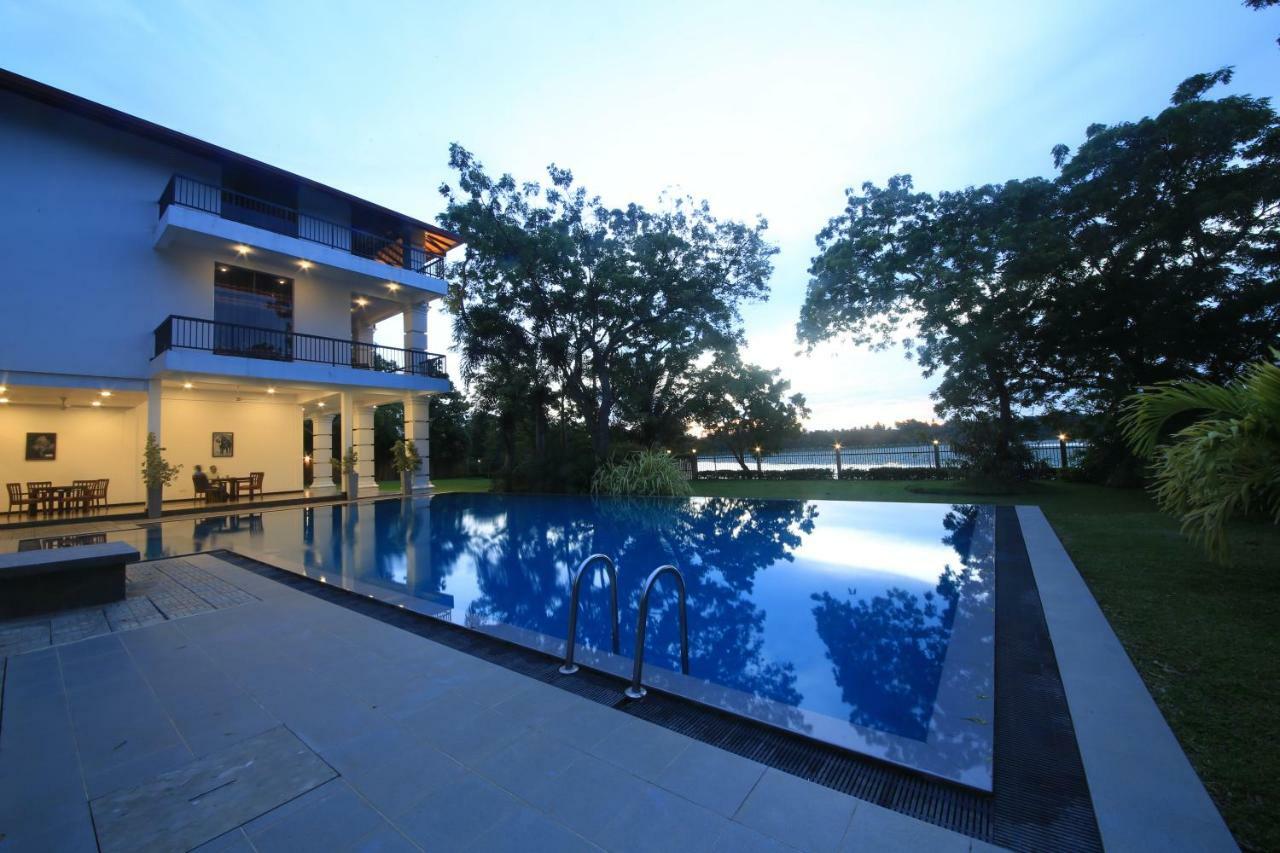 Diya Dahara Lake Resort Yala Dış mekan fotoğraf