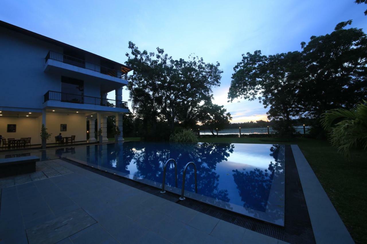 Diya Dahara Lake Resort Yala Dış mekan fotoğraf